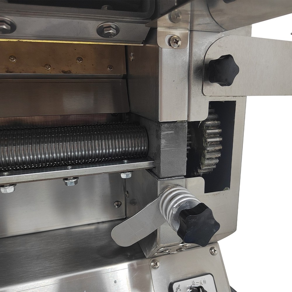 Dough Roller Sheet Making Machine Pasta Maker Noodle Pressing Roller 1.5mmCutter
