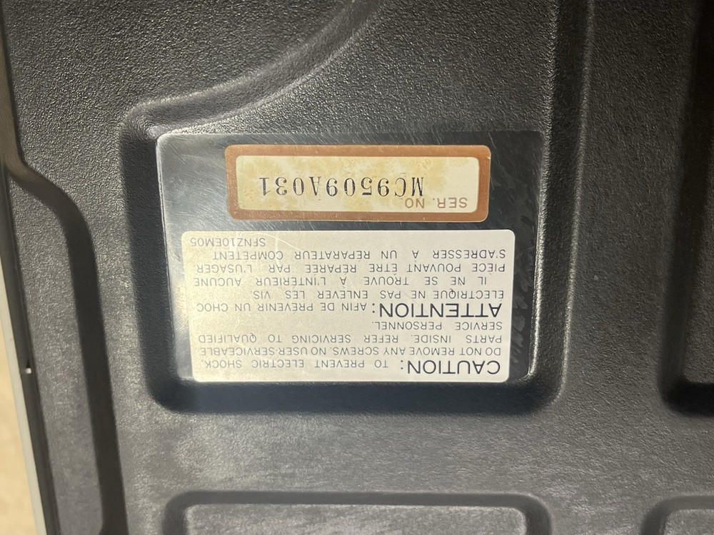 Technics SL-D1 Direct Drive Automatic Turntable System Record Player Turns On