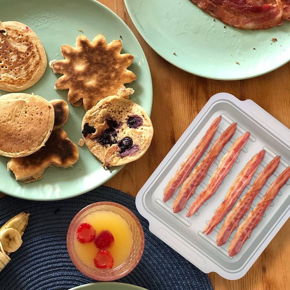 Non-Stick Microwave Bacon Maker with Lid - Fast & Easy Bacon Cooking Solution