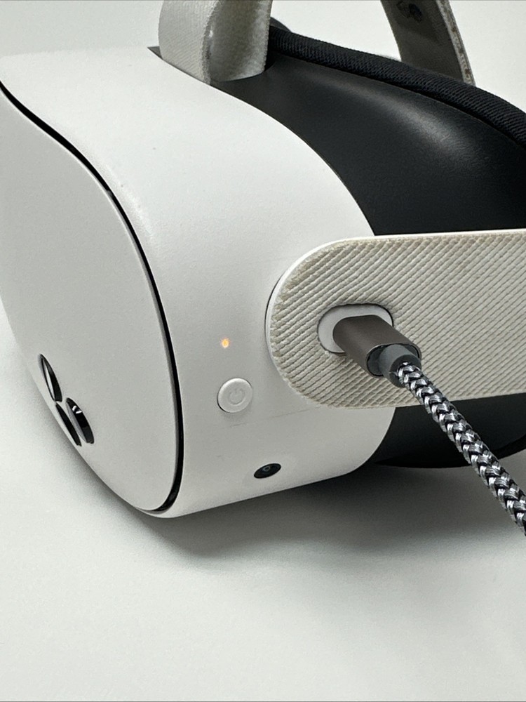 Meta Quest 3S 128GB VR Headset White Standalone Virtual Reality Headset
