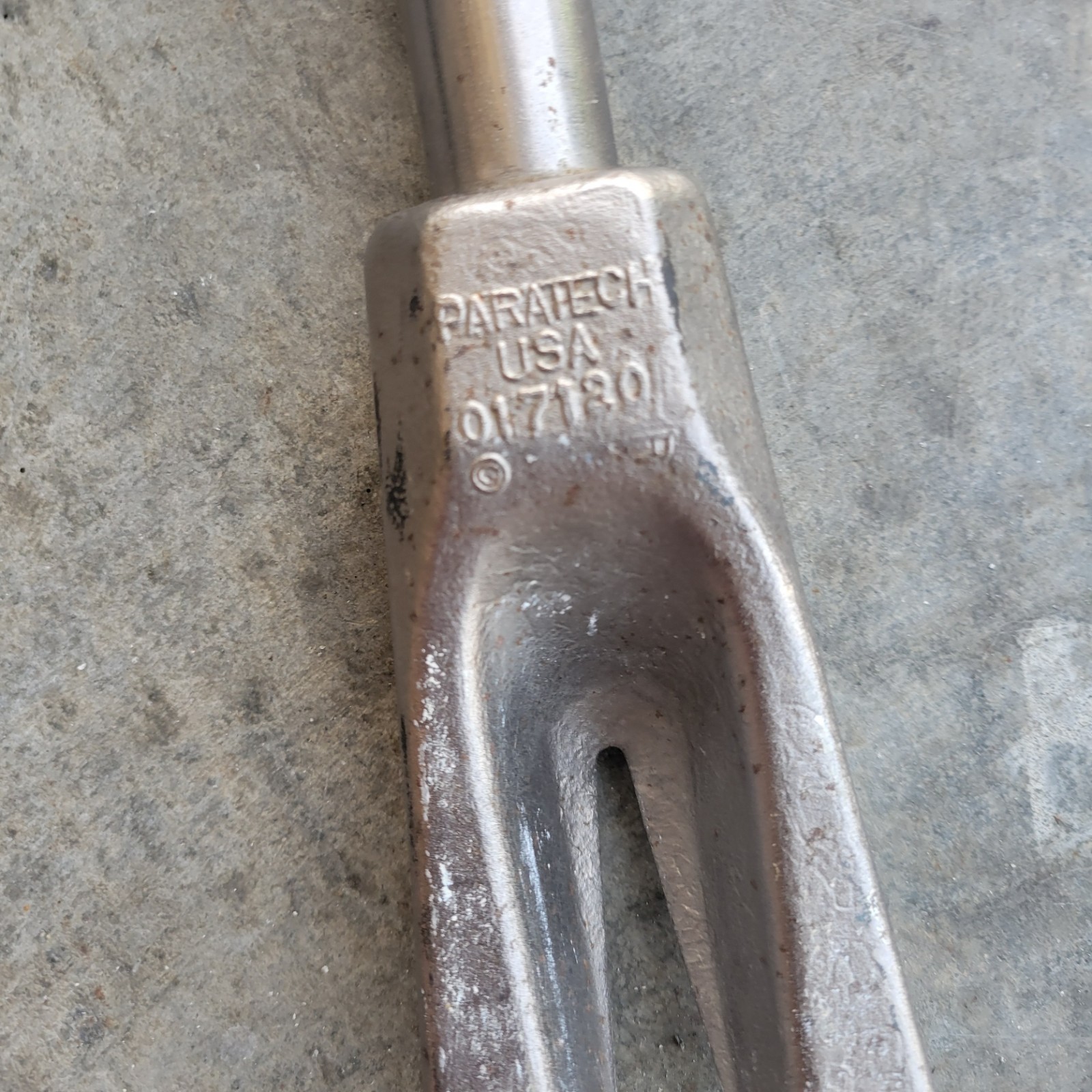 Paratech Halligan Firefighter Tool 30" 30 inch Hooligan BAR PRYBAR PRY