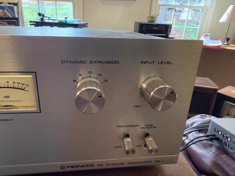 PIONEER RG-1 DYNAMIC PROCESSOR . 9-10 looks. 10-10 sound and functionality