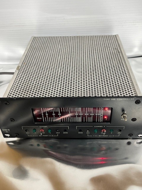 MKS TYPE 286 TC GAUGE CONTROLLER, 2 CHANNEL