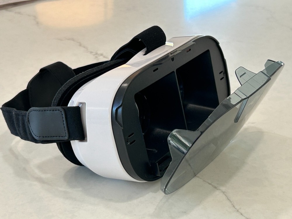 Sarlar 3D Virtual Reality Glasses, complete, opened box