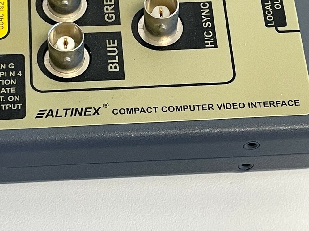 XX7: Altinex Compact Computer Video Interface DA1910SX