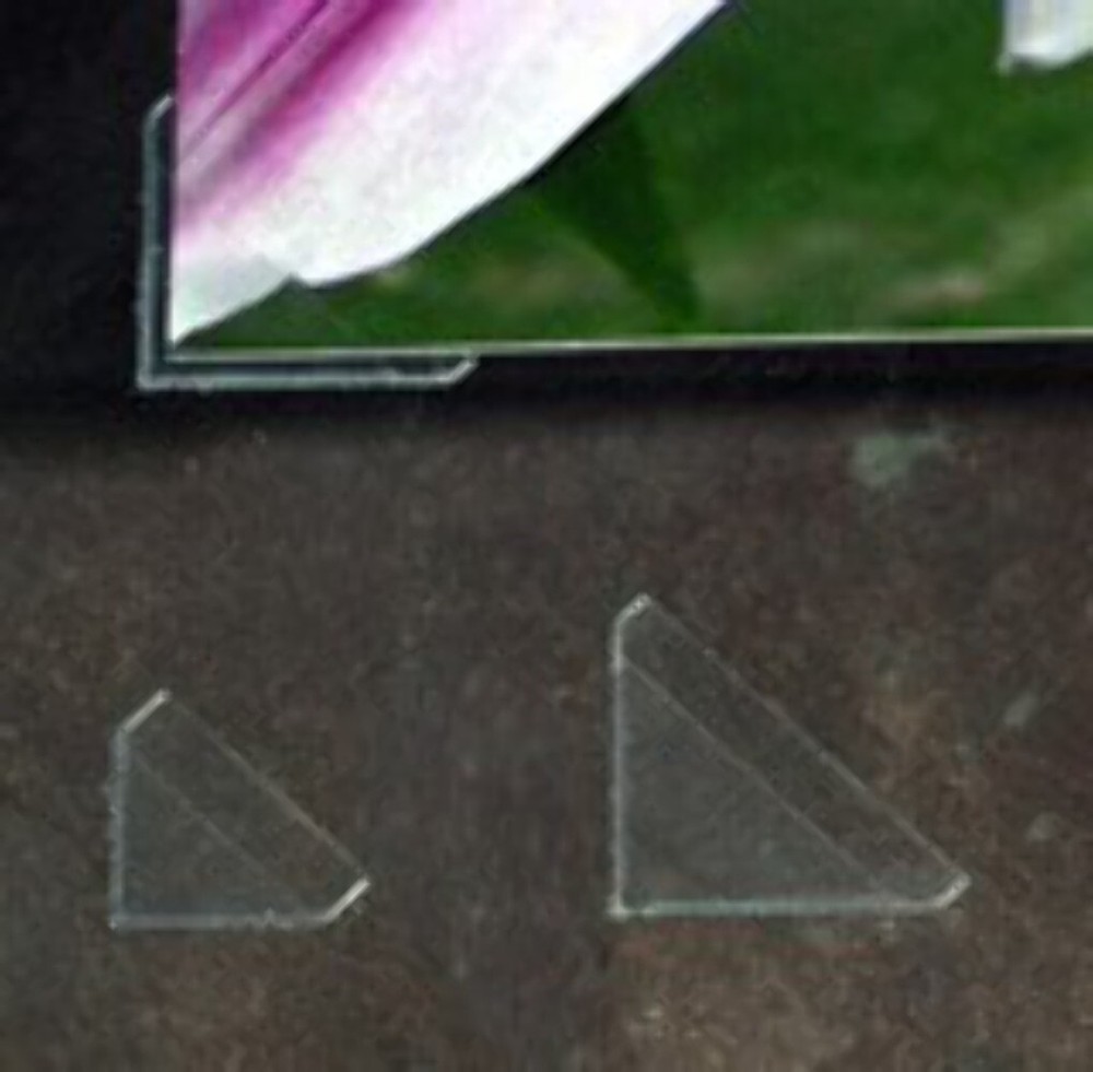 Small Corner Mounts - Archival Corners Self Adhesive