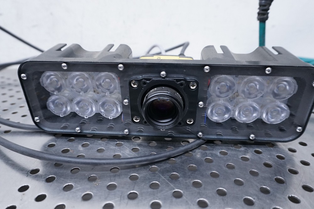 COGNEX 821-0087-1R D BARCODE READER/SCANNER 24 VDC RED LED power supply light