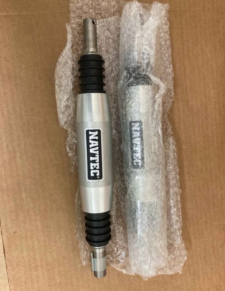 2 Navtec Rigging Insulator