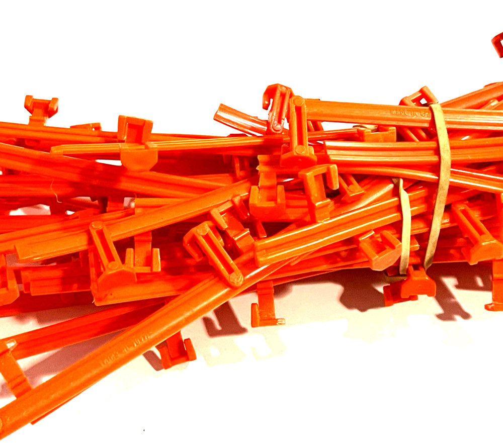 AFX 1/64 Orange Fences