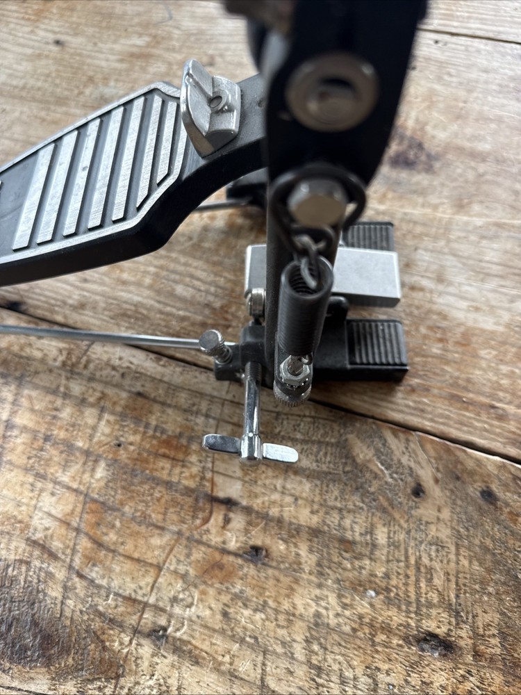PREMIER CHAIN DRIVEN SINGLE BASS DRUM PEDAL.
