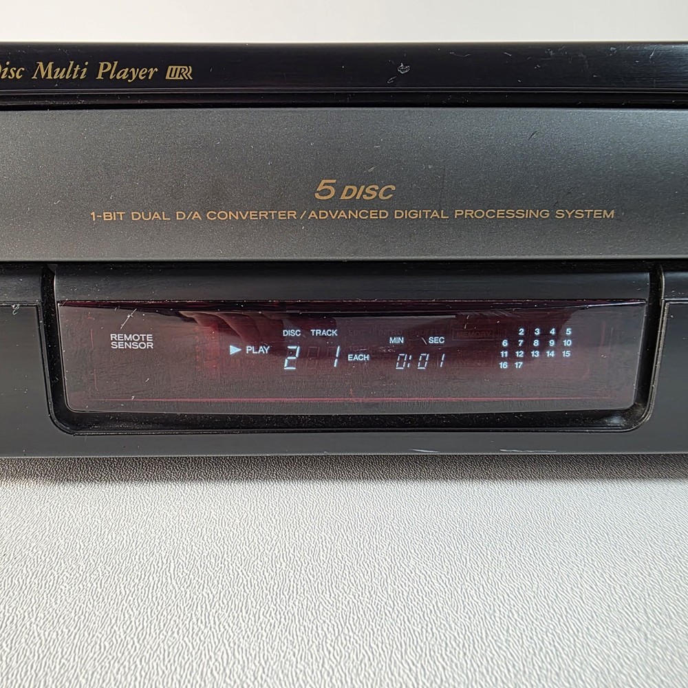 Teac PD-D1260 CD Changer No Remote Tested
