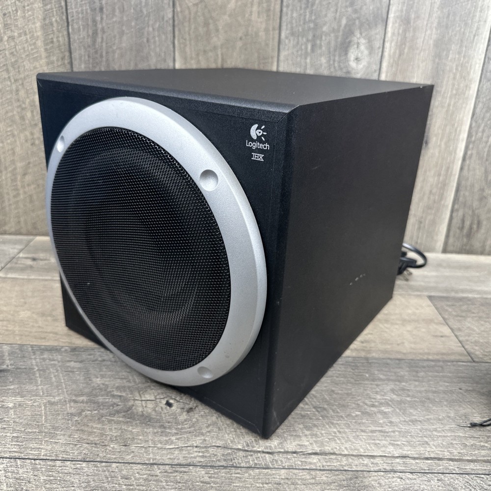 Logitech Z-560 Surround Sound System 5.1 THX Certified