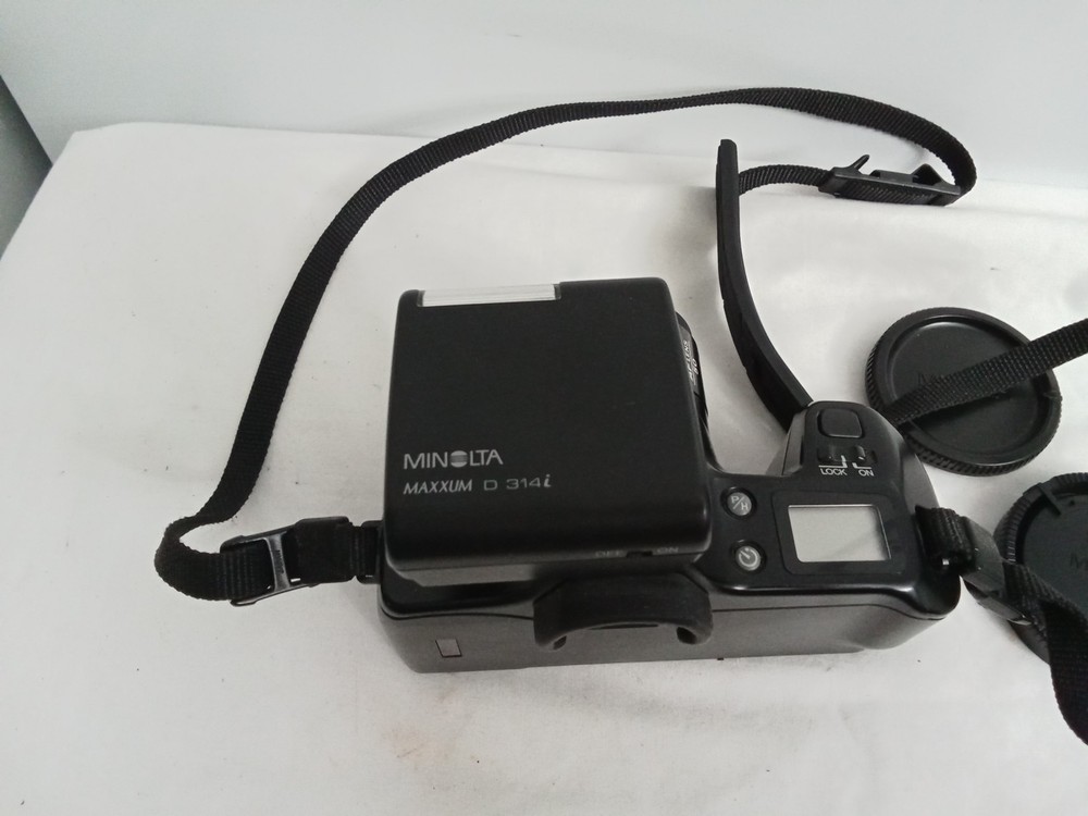 Minolta Maxxum 3000i 35mm Camera With Flash Untested