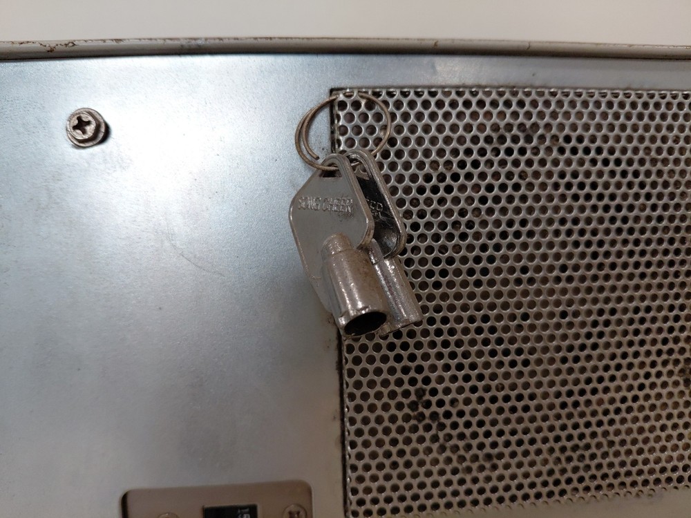 Practical Computer 25 Ore 386 Floppy Drive With Keys