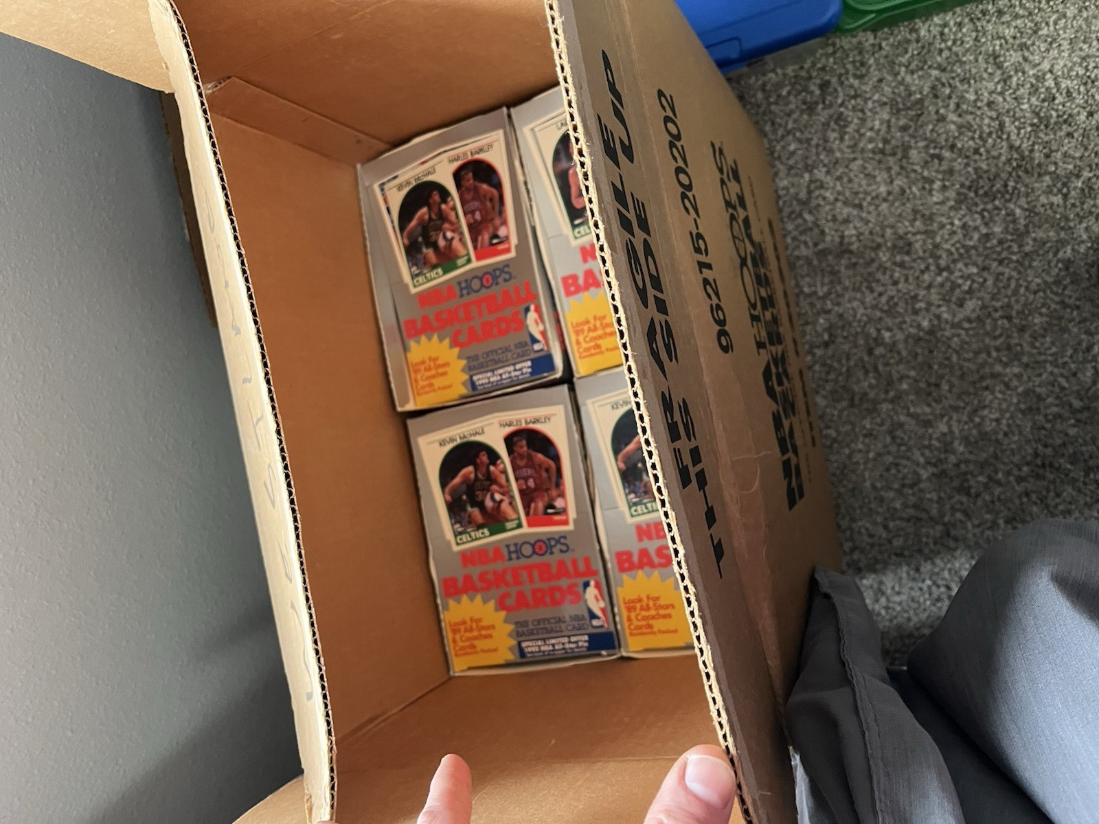 1 Box (2nd layer) FASC 1989 Series 1 NBA HOOPS 36 sealed packs (Jordan cover)