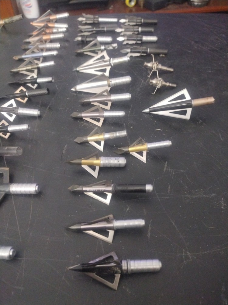 Archery Broadhead Miscellaneous Lot Compound / Recurve Assorted Sizes & Weights