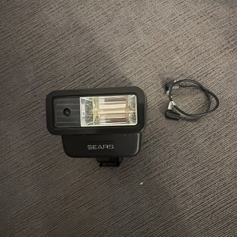 Sears Auto Electronic Flash 38010 in original Box