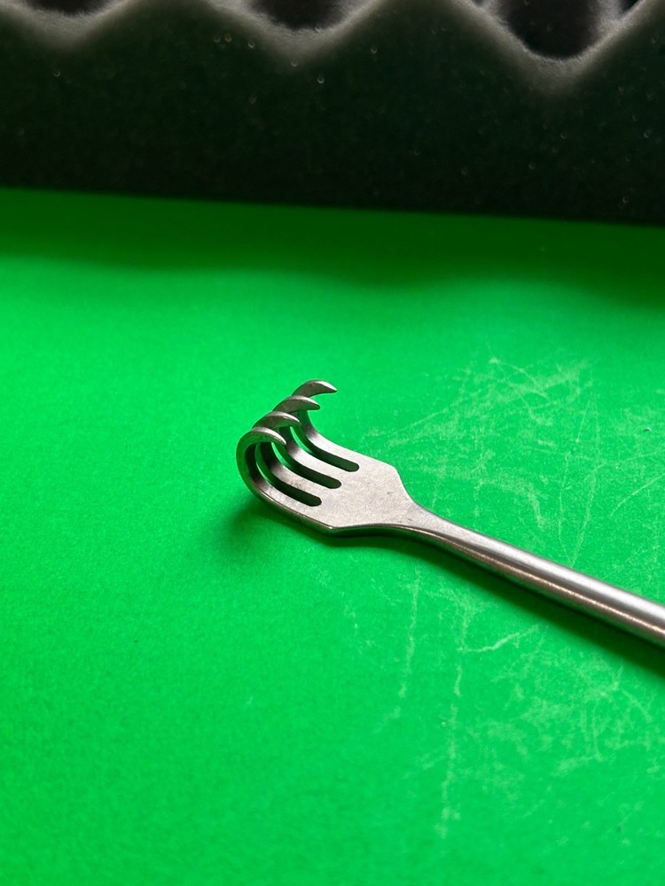 V.Mueller SU3562 Volkmann 4 Prong Sharp Retractor 9"