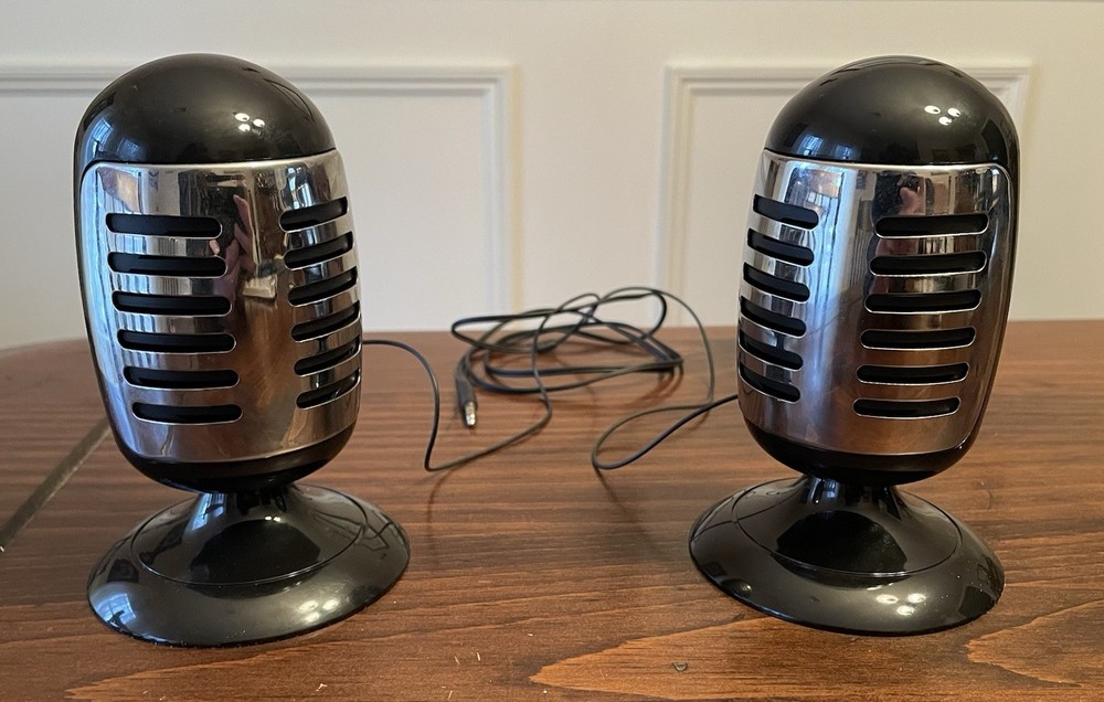 Retro Microphone Computer Speakers (Altec Lansing XA3021)