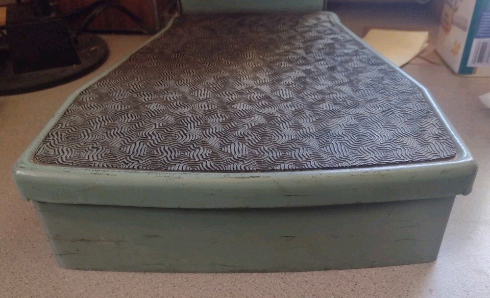 Vintage Counselor Scale Brearly Co.