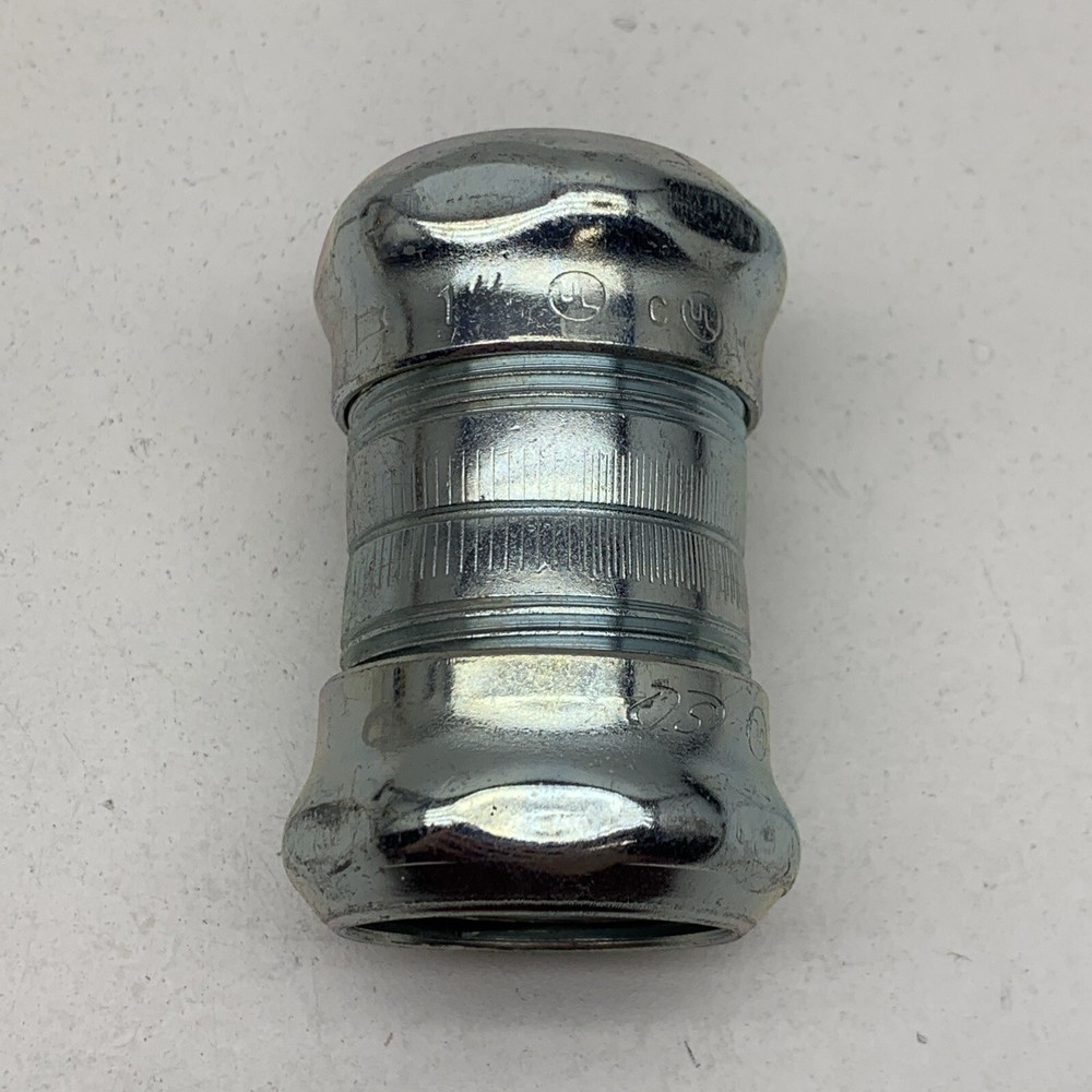 (50-Pack) One Inch EMT Conduit Steel Compression Coupling 1”