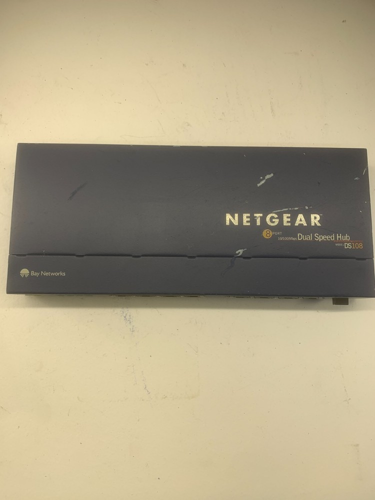 Netgear Dual Speed Hub DS108 Router