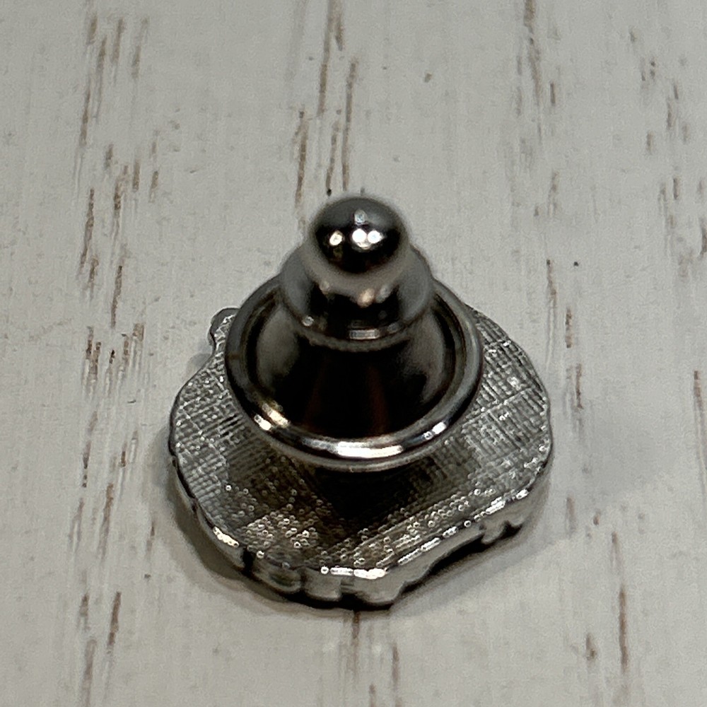 Vtg Silver Tone Pin **