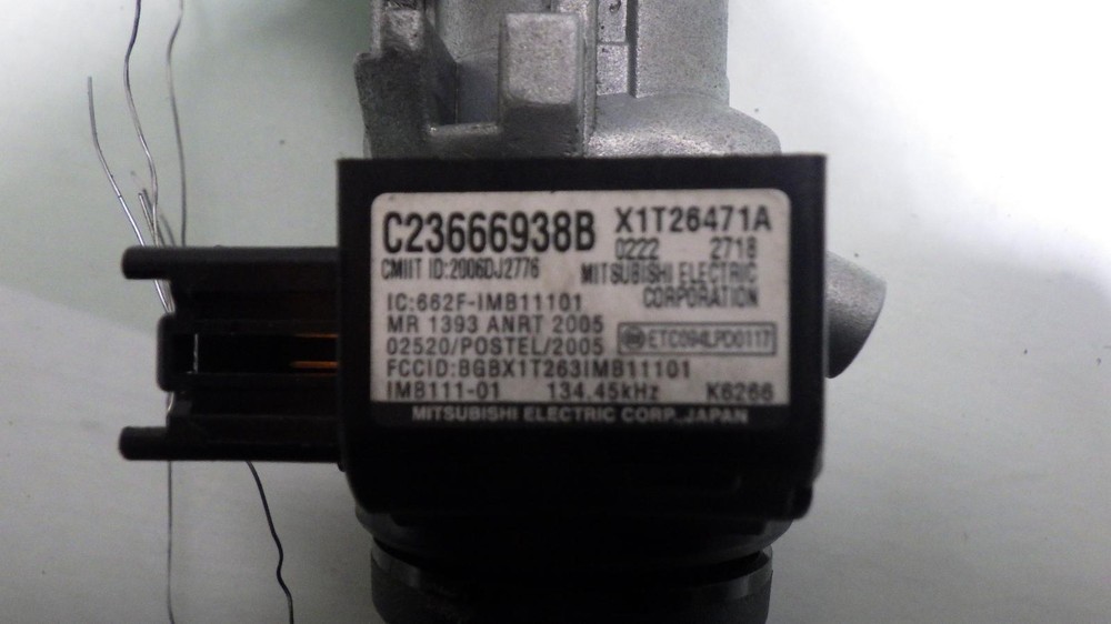 13 MAZDA 3 Ignition W/Key