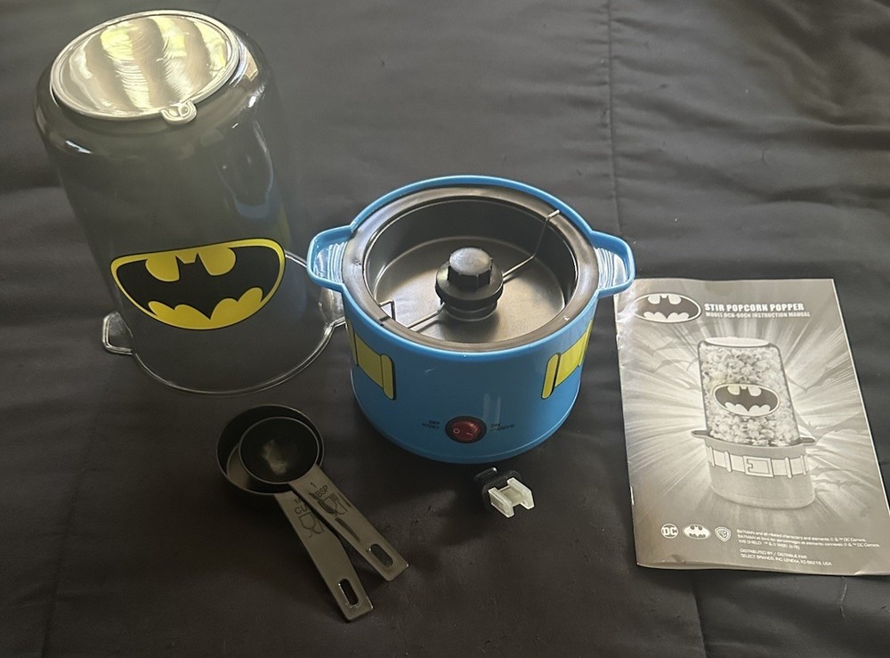 DC Comics TM Batman Mini Stir Popcorn Maker Popper