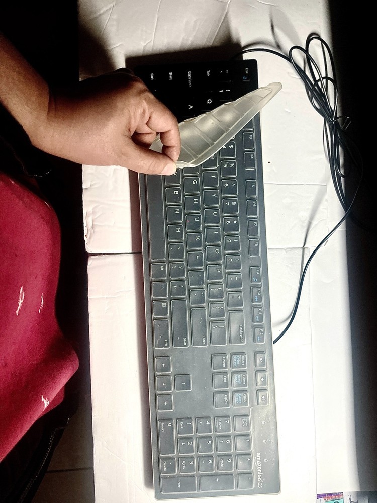 Amazon Basics USB Wired Computer Keyboard (QWERTY) and Mouse Bundle Pack, Black