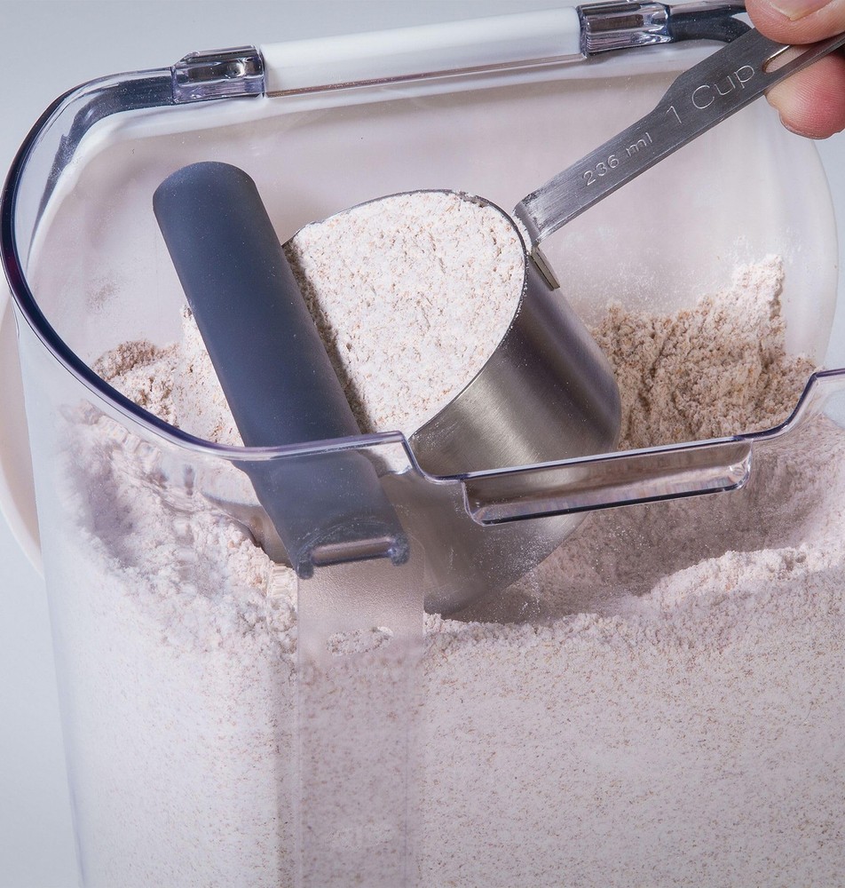 Flour Storage Container, 4-Quart, BPA-Plastic, Dishwasher Safe