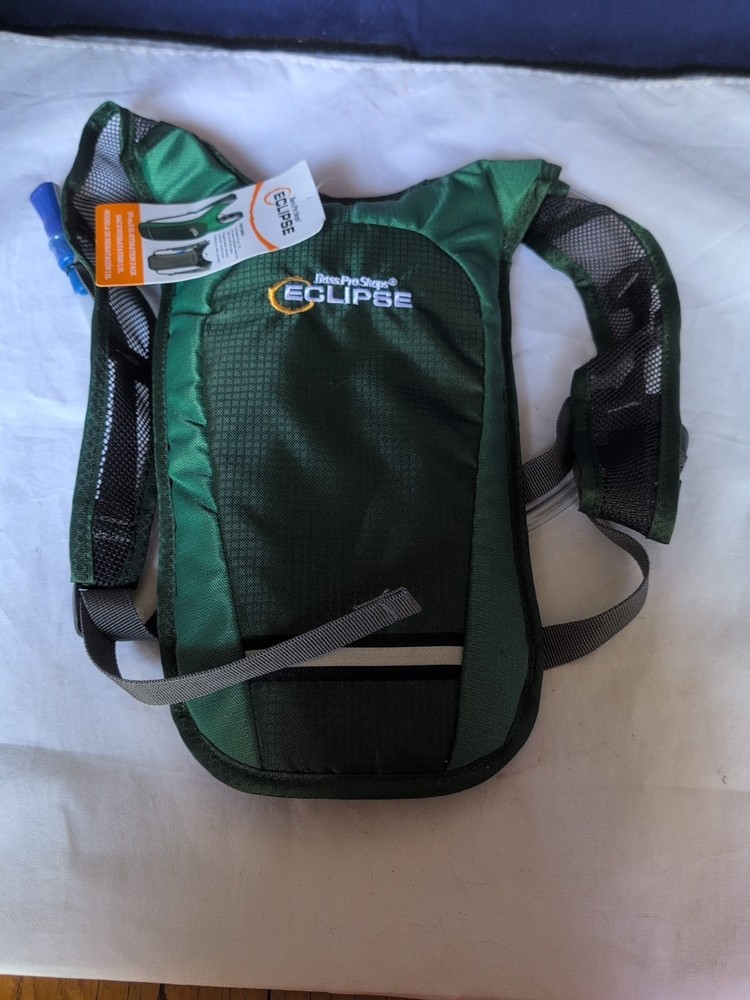 NWT Bass Pro Shops Eclipse 1.5L Hydration Fluids Backpack Reflective Adjustable