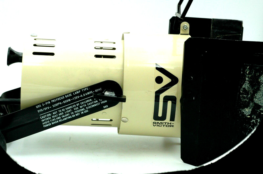 Smith Victor Q 60 model studio lights (2)