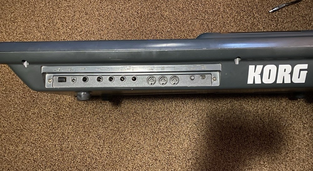 Korg 707 Performing Synthesizer