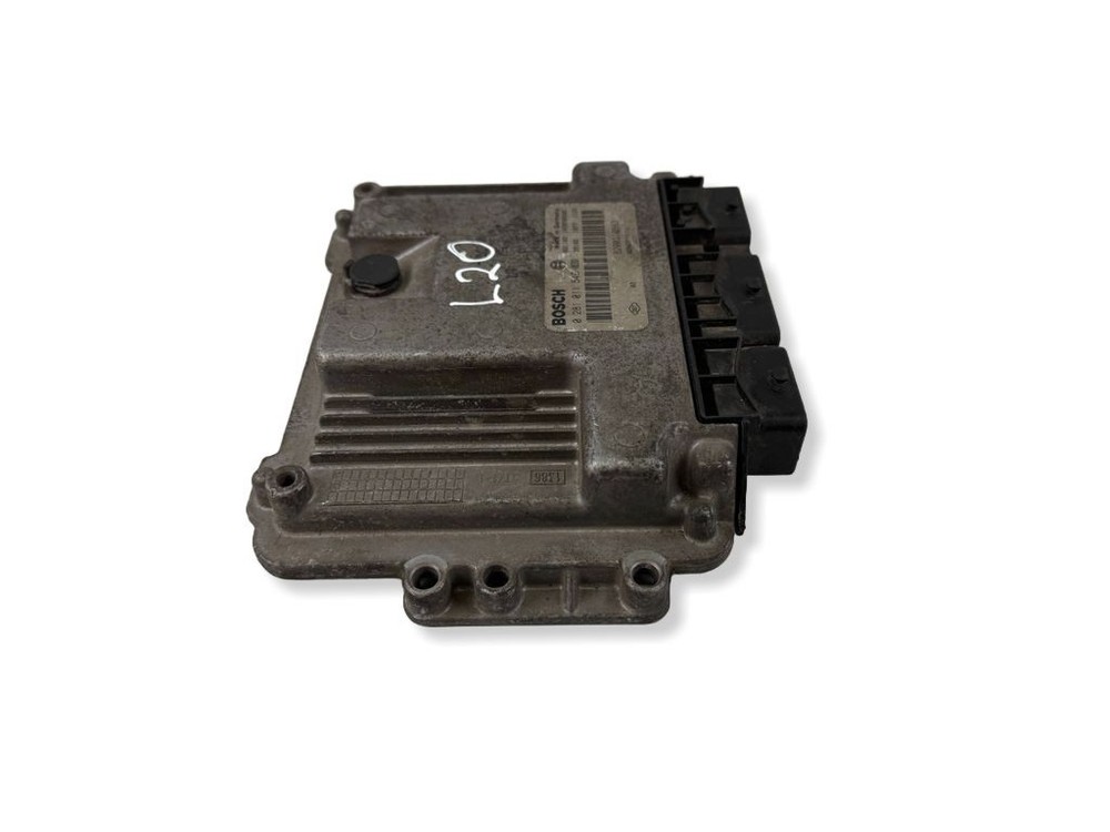 Renault Laguna II 2004 Engine Control Unit Module 0281011549 kW BVV855