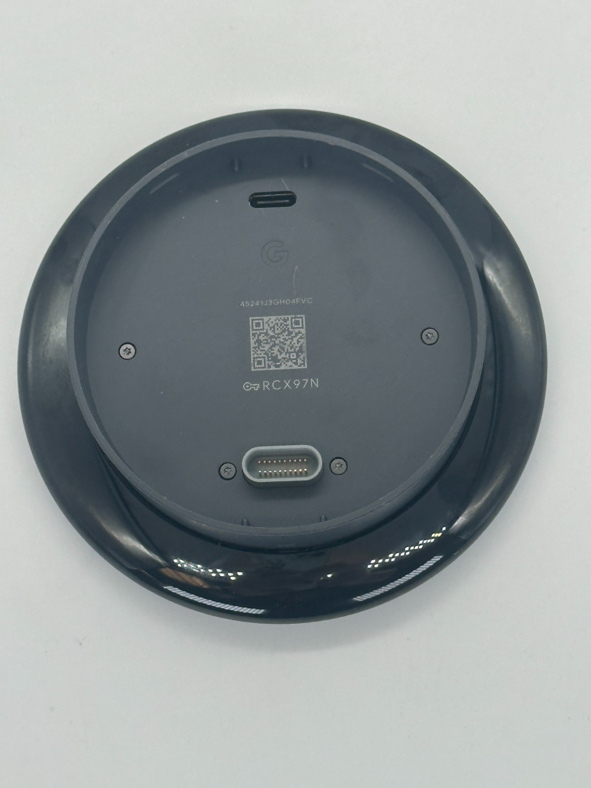 Google Nest Learning Thermostat 4th Gen–Used–Mirror Scratches–Wall Base