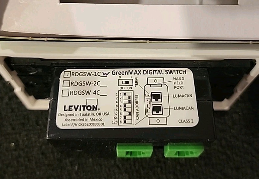 NEW LEVITON RDGSW-1CW DIGITAL SWITCH 1 BUTTON GREENMAX