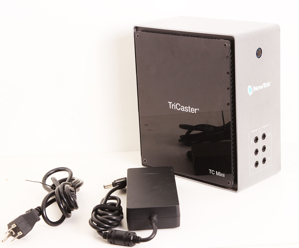 Newtek VIZRT Tricaster Mini 4K w/ NDI - (Does Not Boot)