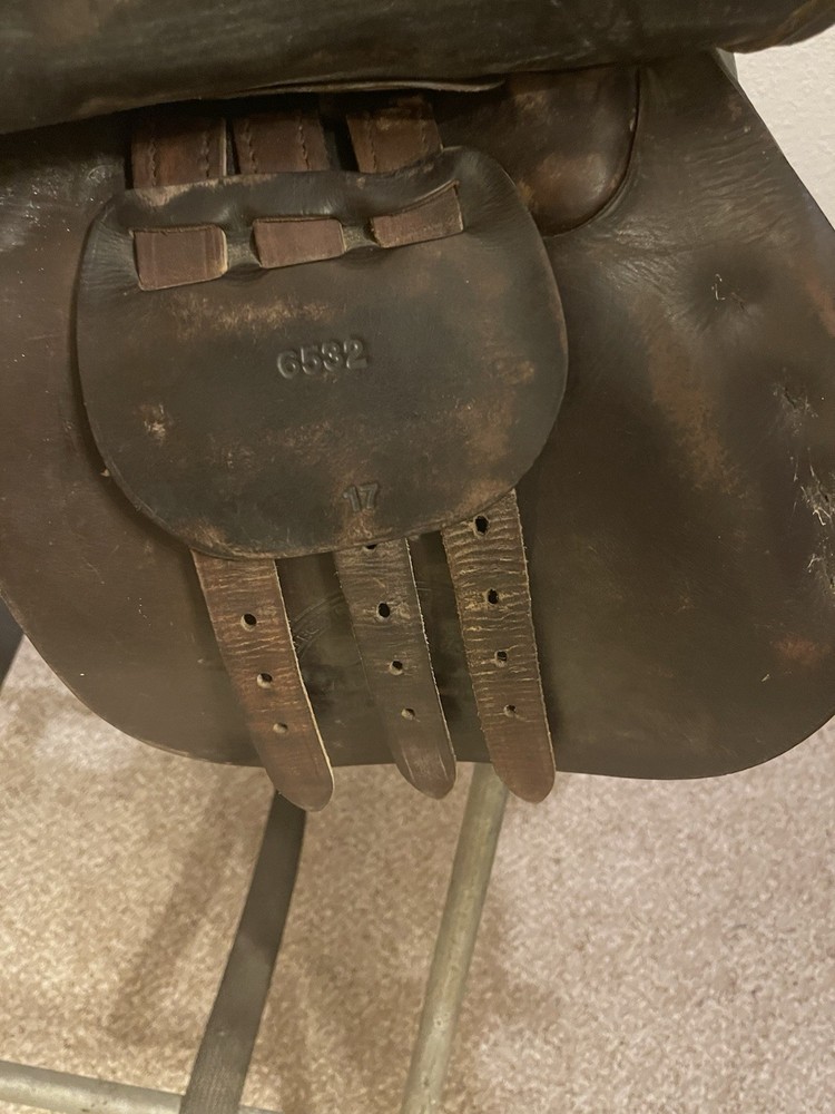 17 Collegiate Hunter/Jumper Saddle