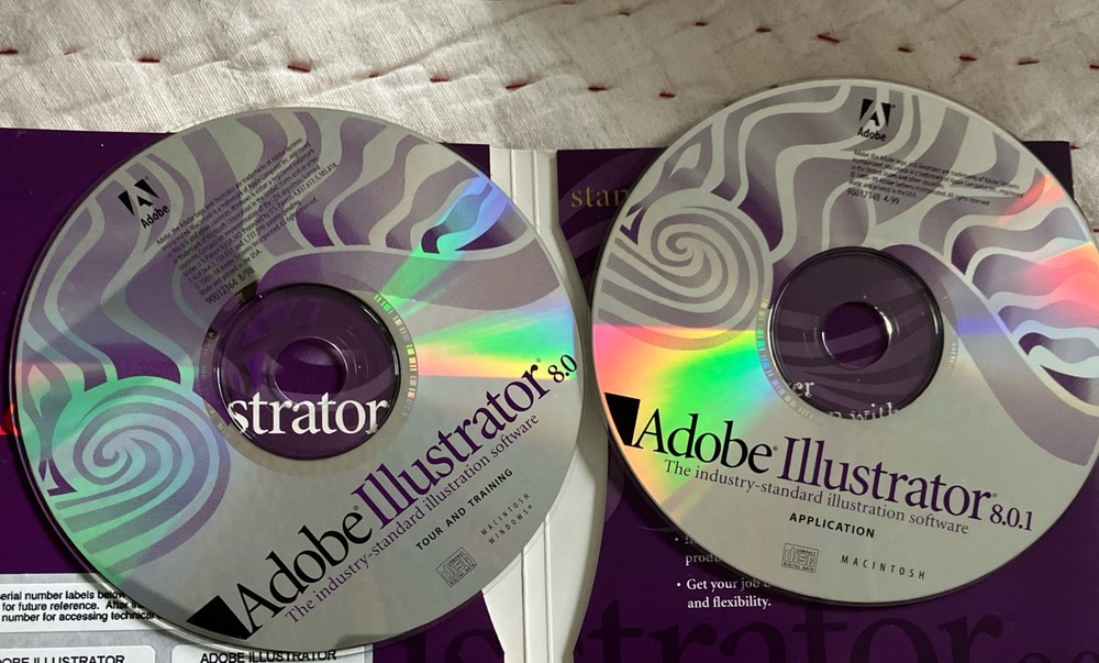 Adobe Illustrator Version 8.0 for Macintosh Software w/ Serial Number (2 CDs)