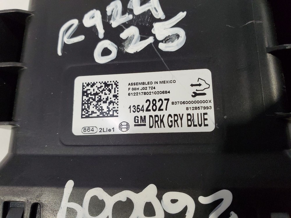 2022 Chevrolet Equinox OEM Network Gateway Control Module13542827