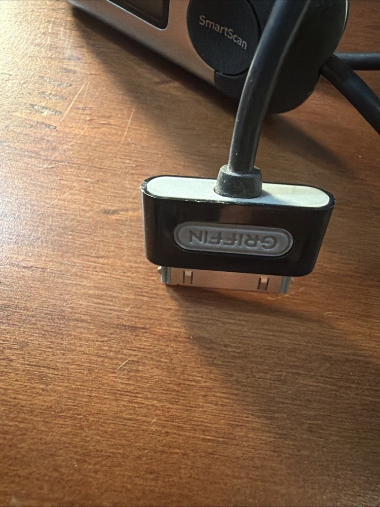 Griffin iTrip Auto FM Transmitter Car Charger for iPod Dock Connector