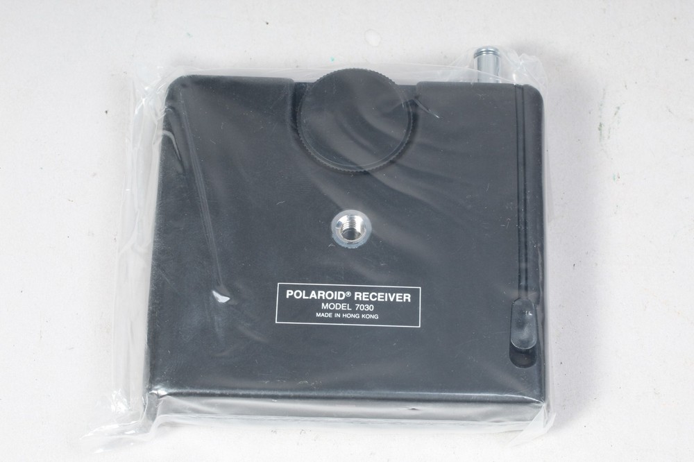 NOS POLAROID MODEL 7030 RECEIVER & 7020 TRANSMITTER REMOTE TRIGGER SET W CASE