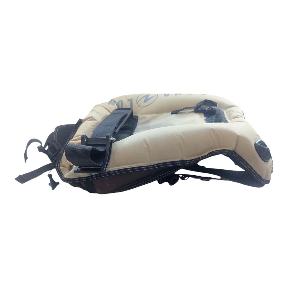 Aqualung Zuma - Size Small/Medium - 2 Patches