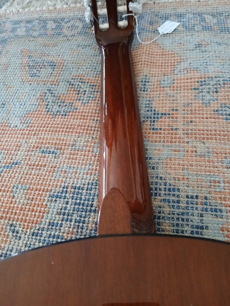 Yamaha CG-101 A Classical Guitar Year 2010 ( No Case)
