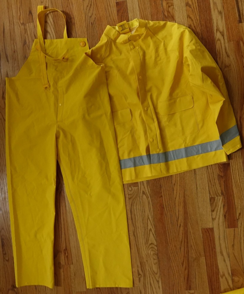 BRAZOS Work Force yellow polyvinyl Rainsuit jacket WITHOUT HOOD & bib,BUTTON ISS