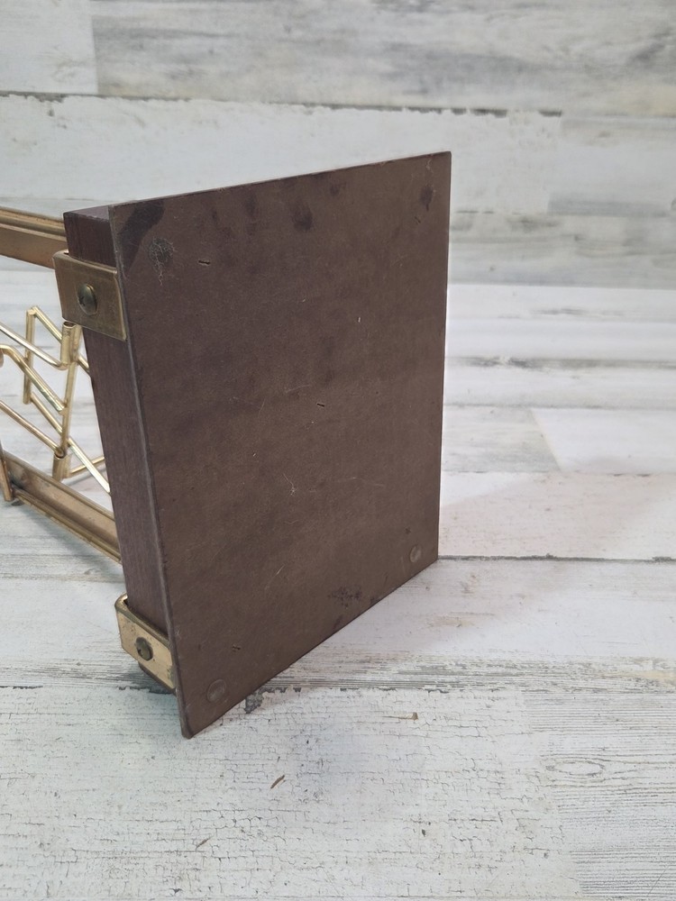 Knob Creek Bottle Cradle Swing