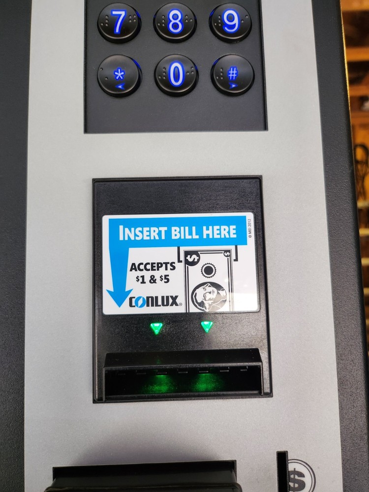 Vending Machine 23-Selection Snack Model #3573