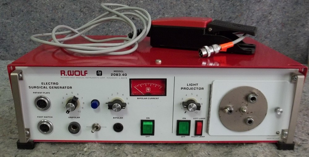 Wolf 2083-40 Light Source - With Foot Control