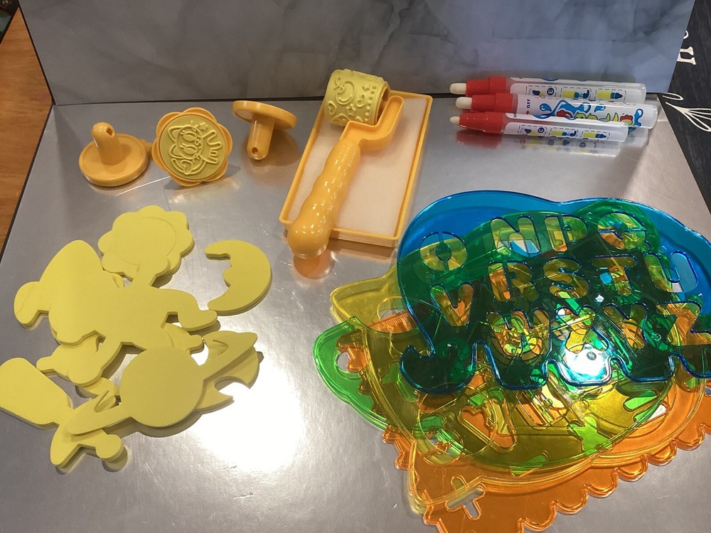 Magic Painter Water Doodle Mat With Backpack Preowned